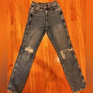 Arizona Jean Co High Rise 90’s Straight Jeans